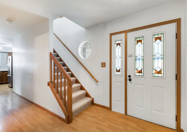 3rd image of 1615 Estate Cir, Naperville, IL 60565 | MLS# 12736613