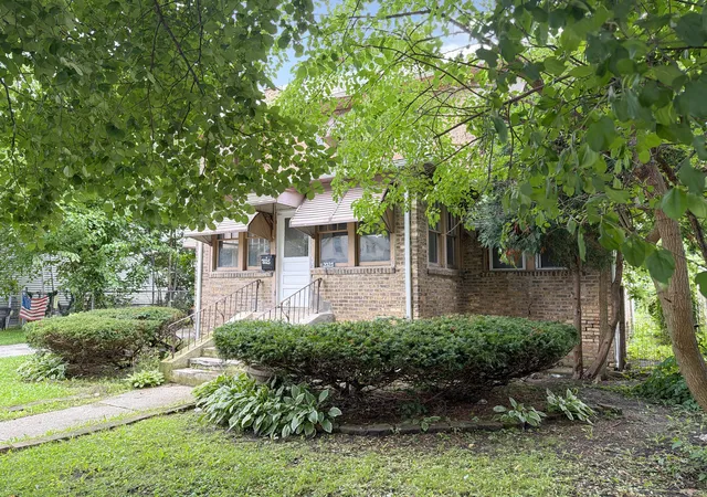 3rd image of 2025 Dodge Ave, Evanston, IL 60201 | MLS# 12736637