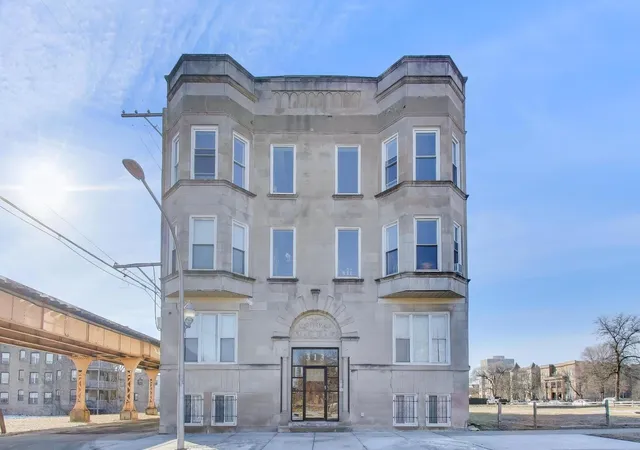 Photo 1 of Condo for sale at 313 E 60th Street #4, Chicago, IL 60637 | MLS# 12736648 | Listing updated on 2026-09-04