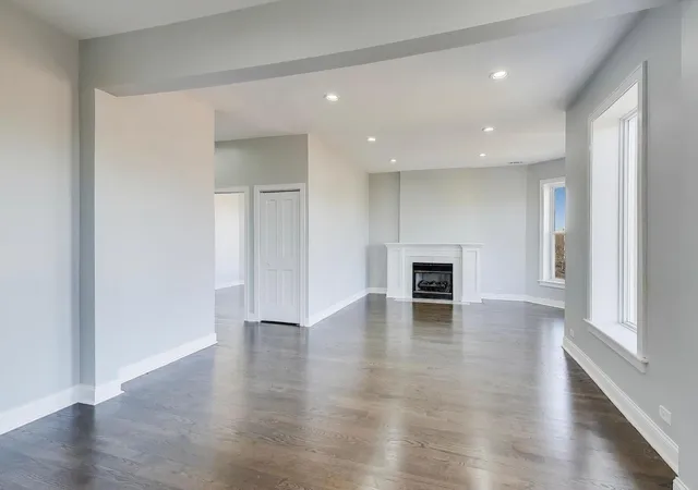 Photo 2 of Condo for sale at 313 E 60th Street #4, Chicago, IL 60637 | MLS# 12736648 | Listing updated on 2026-09-04