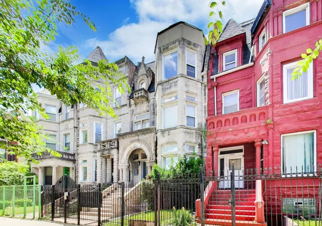 Listing Photo 5 - Condo for sale in building located at 4408 S Michigan Ave, Chicago, IL 60653