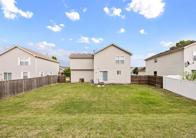 Photo 3 of Single family home for sale at 1303 Idabright Dr, Plainfield, IL 60586 | MLS# 12736653 | Listing updated on 2026-09-01