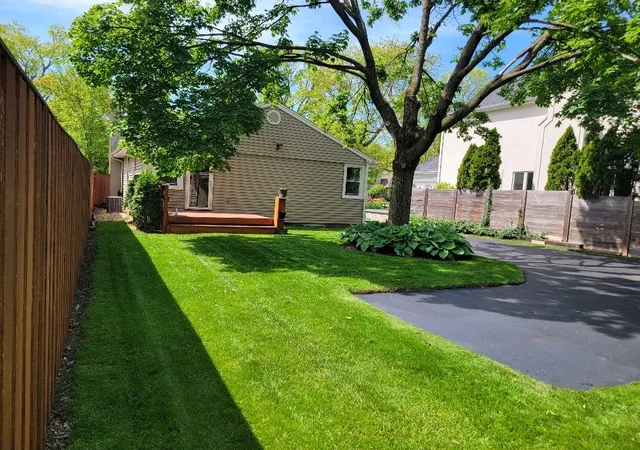 3rd image of 229 Fuller Rd, Hinsdale, IL 60521 | MLS# 12736682