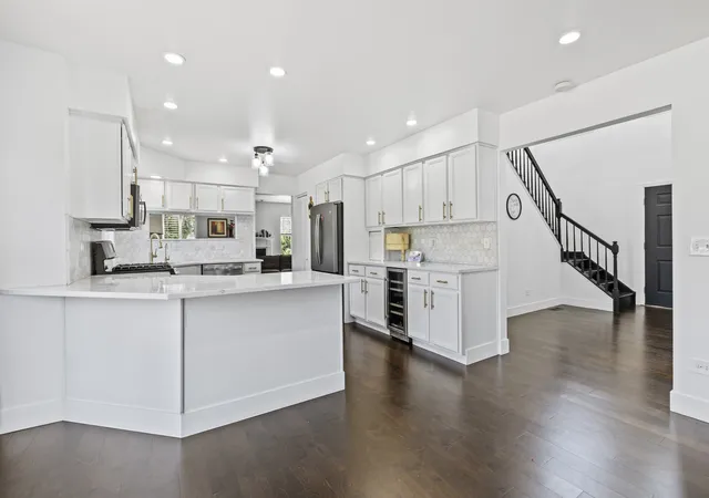 image of 2462 Green Valley Ct, Aurora, IL 60503 | MLS# 12736689