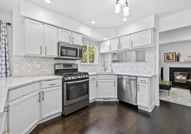 image of 2462 Green Valley Ct, Aurora, IL 60503 | MLS# 12736689