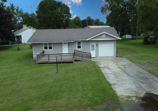 1st image of 202 N Madison St, Watseka, IL 60970 | MLS# 12736695