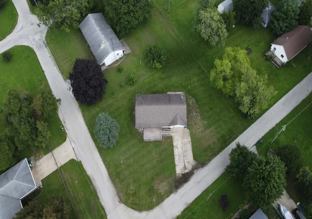 31st image of 202 N Madison St, Watseka, IL 60970 | MLS# 12736695