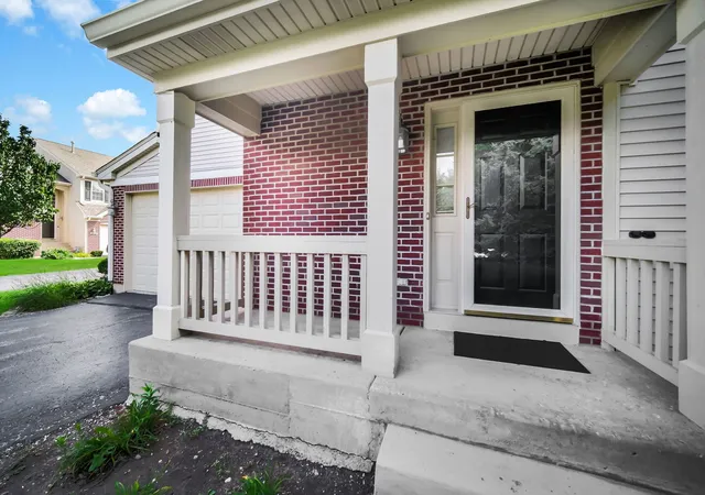 Photo 3 of Townhouse for sale at 2451 Stonegate Rd, Algonquin, IL 60102 | MLS# 12736715 | Listing updated on 2026-08-28