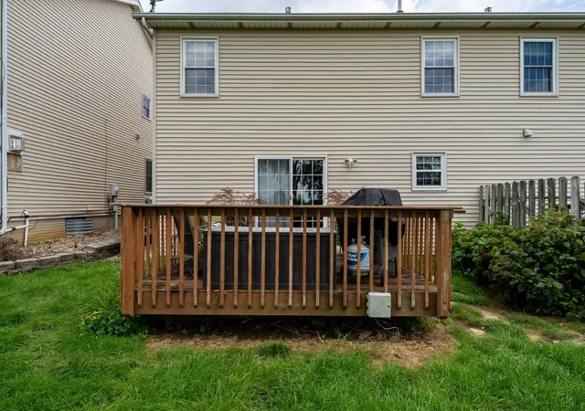 26th image of 4 Everett Ct, Bloomington, IL 61705 | MLS# 12736755