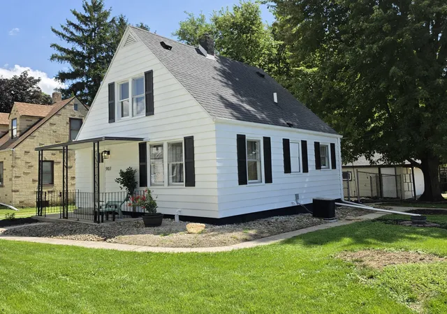 1st image of 907 Retz Dr, Ottawa, IL 61350 | MLS# 12736757