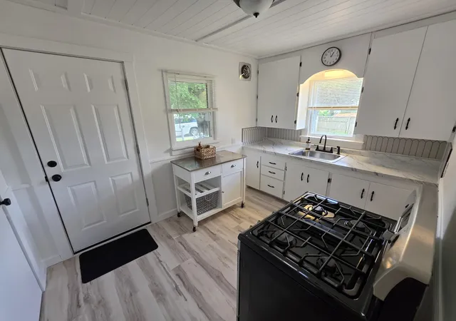 2nd image of 907 Retz Dr, Ottawa, IL 61350 | MLS# 12736757