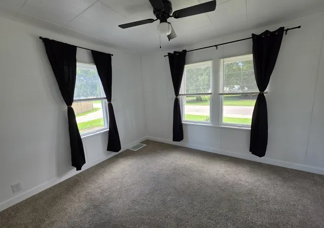 5th image of 907 Retz Dr, Ottawa, IL 61350 | MLS# 12736757