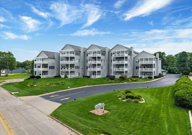 1st image of 4412 River Dr #402, Moline, IL 61265 | MLS# 12736765