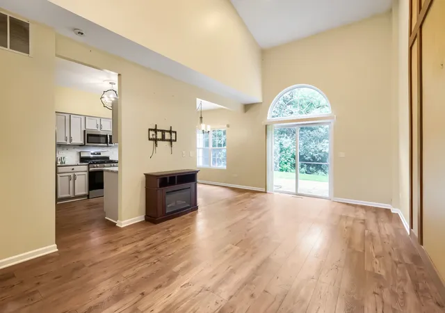 4th image of 4157 Oak Tree Ln, Plainfield, IL 60586 | MLS# 12736779