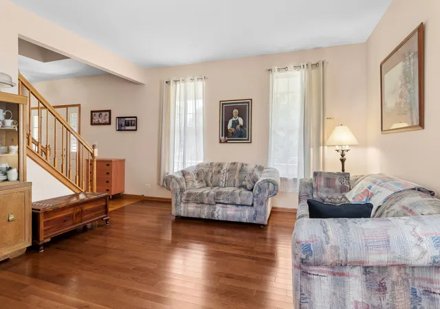 Photo 2 of Single family home for sale at 3084 Savannah Dr, Aurora, IL 60502 | MLS# 12736802 | Listing updated on 2026-08-25