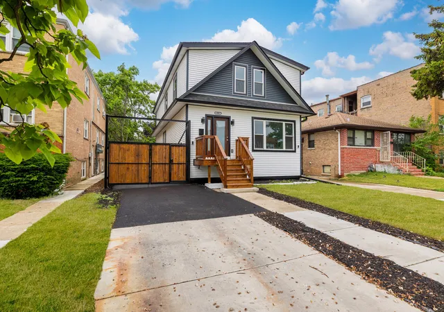 3rd image of 806 S 19Th Ave, Maywood, IL 60153 | MLS# 12736812