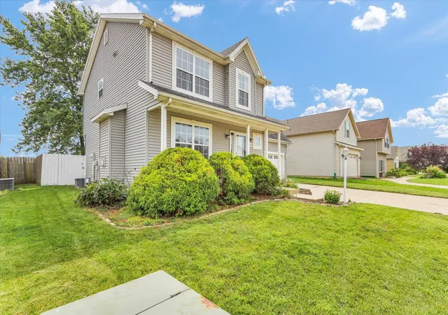 Photo 2 of Single family home for sale at 4103 Pebblebrook Ln, Champaign, IL 61822 | MLS# 12736825 | Listing updated on 2026-10-05