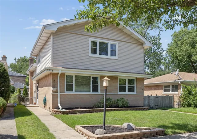 Photo 2 of Single family home for sale at 7624 Kilbourn Ave, Skokie, IL 60076 | MLS# 12736841 | Listing updated on 2026-09-06