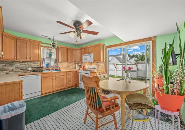 image of 122 S Edison Ave, Elgin, IL 60123 | MLS# 12736855