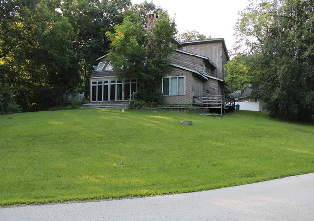 Single family home for sale at 2164 E Gaisor Dr, Crete, IL 60417 | MLS# 12736867