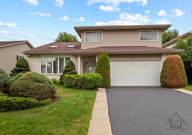 Photo 1 of Single family home for sale at 2141 W Cimarron Way, Addison, IL 60101 | MLS# 12736872 | Listing updated on 2026-09-07