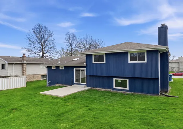 Photo 4 of Single family home for sale at 3494 Fairway Dr, Crete, IL 60417 | MLS# 12736876 | Listing updated on 2026-08-26