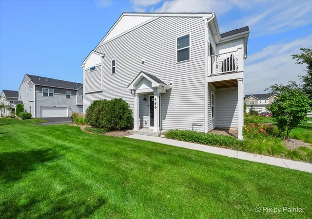 2nd image of 466 Comstock Rd, South Elgin, IL 60177 | MLS# 12736890