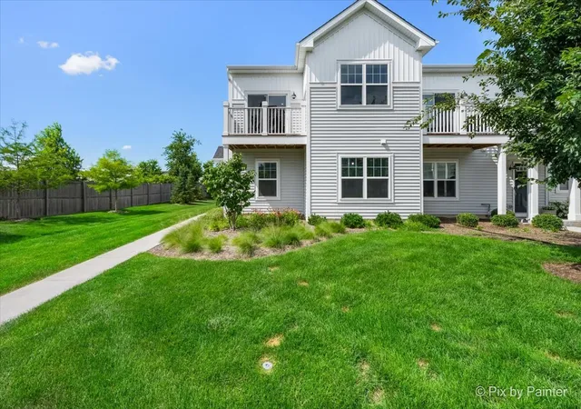 3rd image of 466 Comstock Rd, South Elgin, IL 60177 | MLS# 12736890