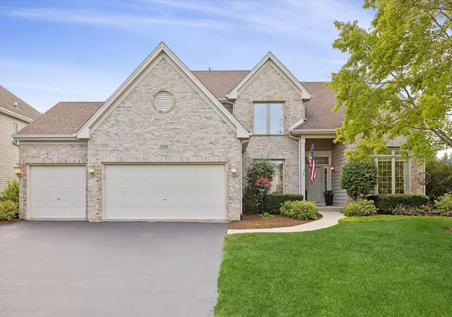 1st image of 1250 Tunbridge Trl, Algonquin, IL 60102 | MLS# 12736922