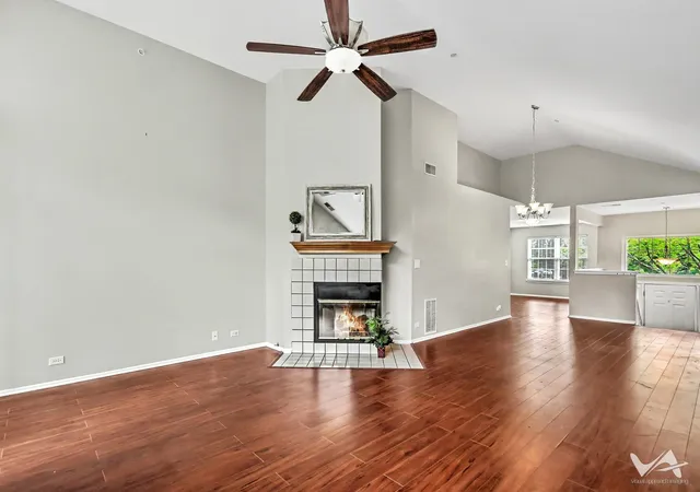 Photo 3 of Townhouse for sale at 1620 Columbia Cir #2, Bartlett, IL 60103 | MLS# 12736933 | Listing updated on 2026-09-03