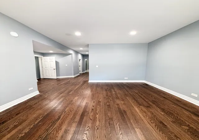 Listing Photo 3 - Condo for sale in building located at 830 E 90th St, Chicago, IL 60619