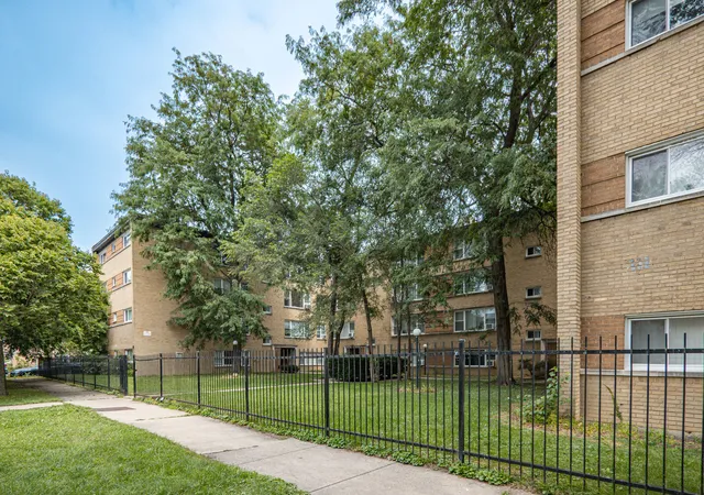 2nd image of 6139 N Seeley Ave #G, Chicago, IL 60659 | MLS# 12736974