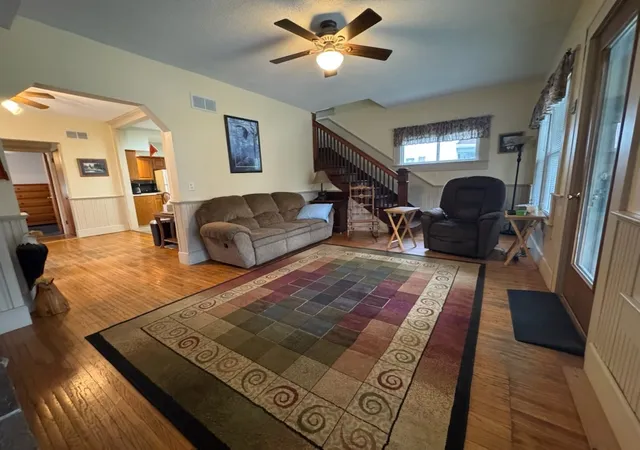 Photo 4 of Single family home for sale at 609 12th Avenue, Sterling, IL 61081 | MLS# 12736983 | Listing updated on 2026-08-26