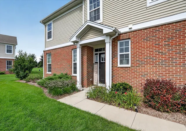 5th image of 1308 Draper Rd, Mc Henry, IL 60050 | MLS# 12737003
