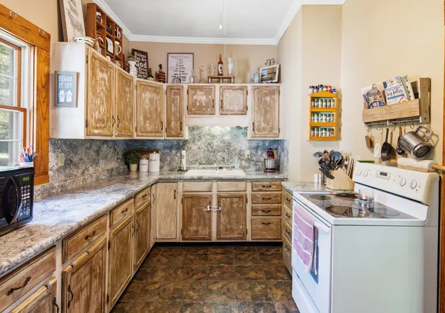 Photo 2 of Single family home for sale at 14264 Mustang Rd, Marion, IL 62959 | MLS# 12737008 | Listing updated on 2026-08-25