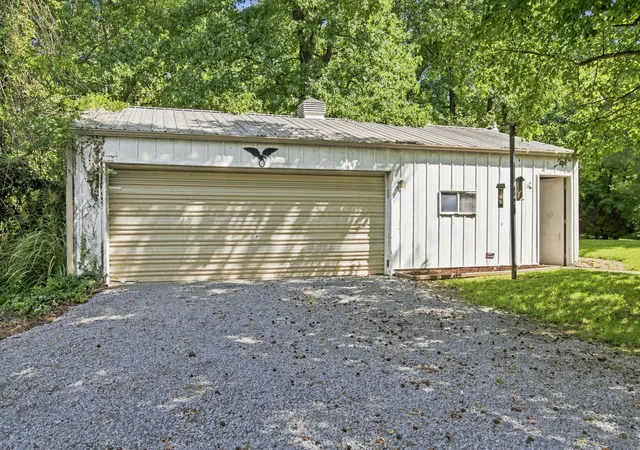 Photo 33 of Single family home for sale at 14264 Mustang Rd, Marion, IL 62959 | MLS# 12737008 | Listing updated on 2026-08-25
