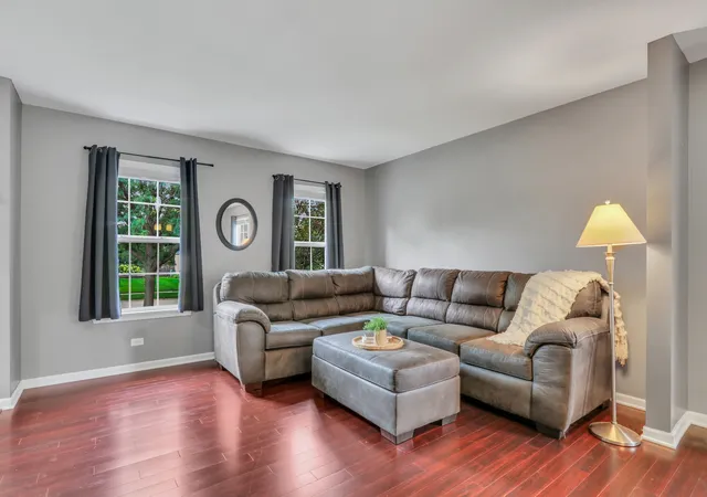 image of 2145 Whitetail Dr, Aurora, IL 60503 | MLS# 12737022
