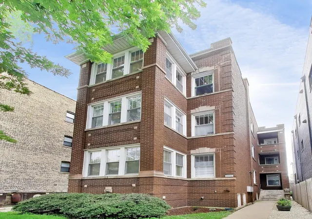 Photo 1 of Condo for sale at 2215 W Foster Ave #3, Chicago, IL 60625 | MLS# 12737034 | Listing updated on 2026-08-27