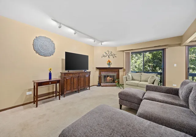 Photo 2 of Condo for sale at 1884 Portsmouth Dr #C, Lisle, IL 60532 | MLS# 12737041 | Listing updated on 2026-09-06