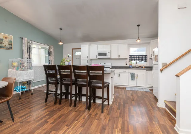 Photo 3 of Single family home for sale at 35706 N Laurel Ave, Ingleside, IL 60041 | MLS# 12737102 | Listing updated on 2026-09-06