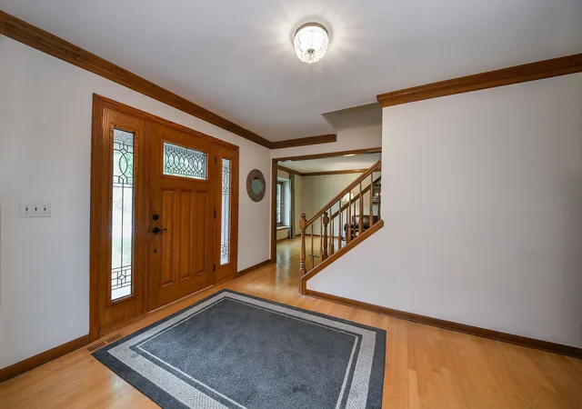 3rd image of 2324 Kalamazoo Dr, Naperville, IL 60565 | MLS# 12737115