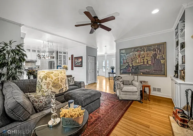 Photo 3 of Single family home for sale at 88 Stable Way, Lindenhurst, IL 60046 | MLS# 12737153 | Listing updated on 2026-08-27