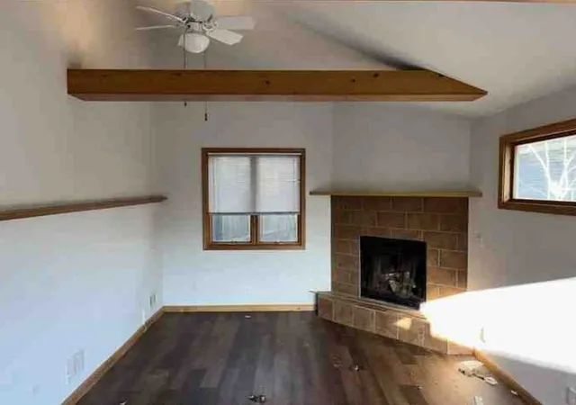 Photo 4 of Single family home for sale at 221 Riverside Ct, Villa Park, IL 60181 | MLS# 12737189 | Listing updated on 2026-08-21