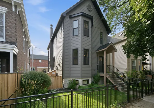 Photo 2 of Single family home for sale at 2106 N Campbell Ave, Chicago, IL 60647 | MLS# 12737211 | Listing updated on 2026-08-26