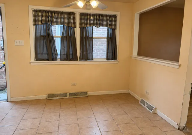 Photo 4 of Sale Pending at 11329 S Green Bay Ave, Chicago, IL 60617 | MLS# 12737227 | Listing updated on 2026-08-25