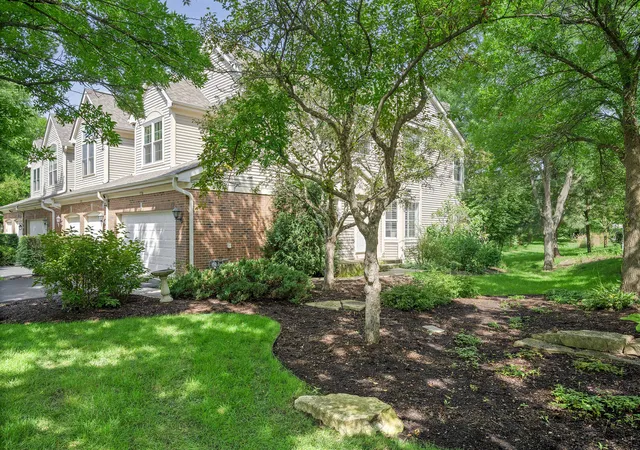 Photo 2 of Townhouse for sale at 1728 Brookwood Rd, Lisle, IL 60532 | MLS# 12737229 | Listing updated on 2026-08-26