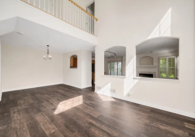 Photo 4 of Townhouse for sale at 1728 Brookwood Rd, Lisle, IL 60532 | MLS# 12737229 | Listing updated on 2026-08-26