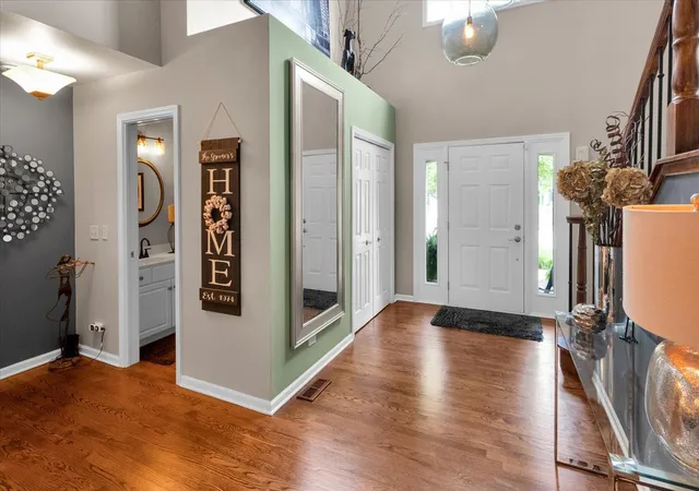 image of 565 Blackberry Ridge Dr, Aurora, IL 60506 | MLS# 12737242