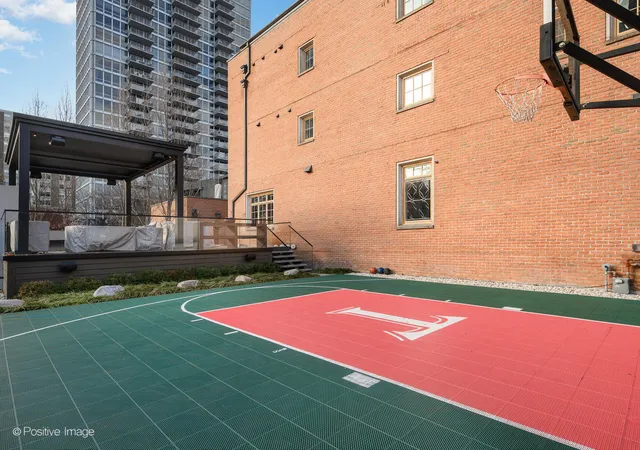 Photo 2 of Single family home for sale at 3024 N Lake Shore Dr, Chicago, IL 60657 | MLS# 12737250 | Listing updated on 2026-08-25