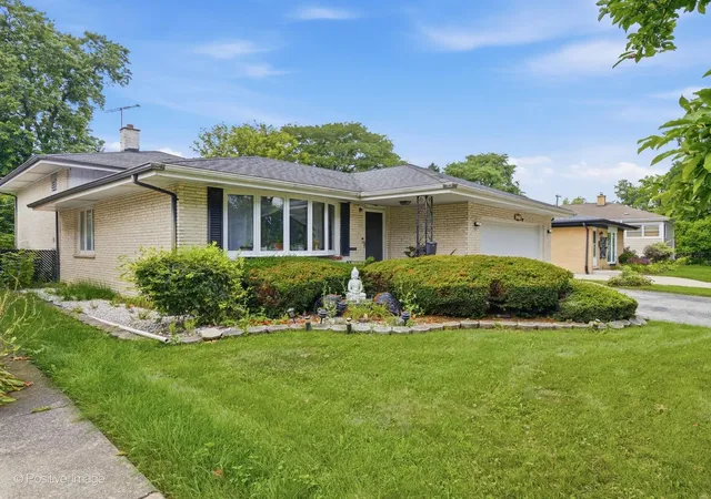 1st image of 4308 Elm Ave, Brookfield, IL 60513 | MLS# 12737254